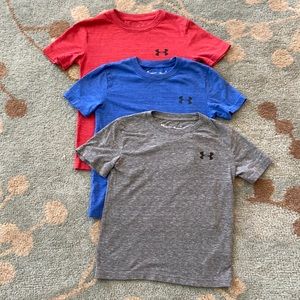 Boys set of 3 Under Armour t-shirts - size 6